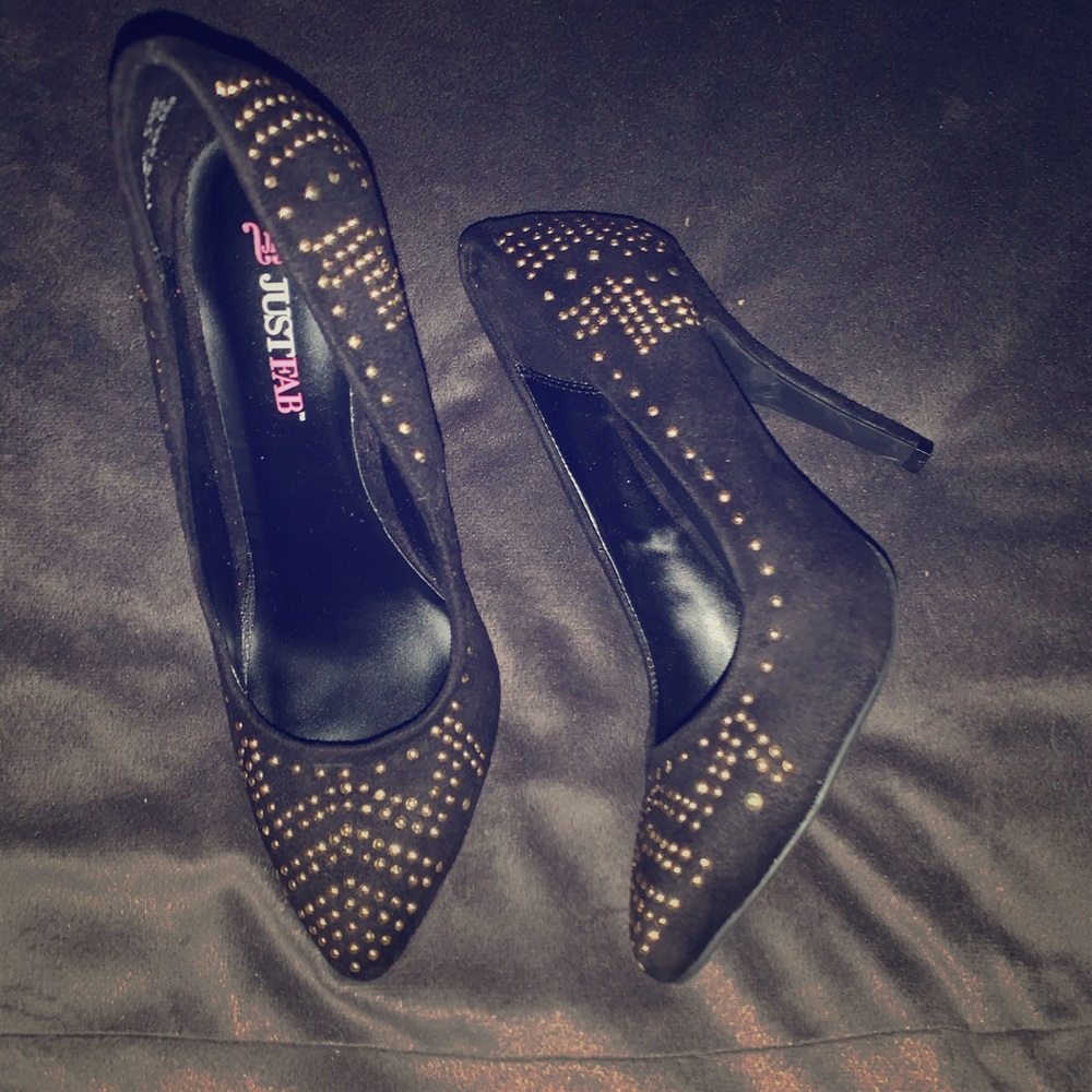 Black/gold heels